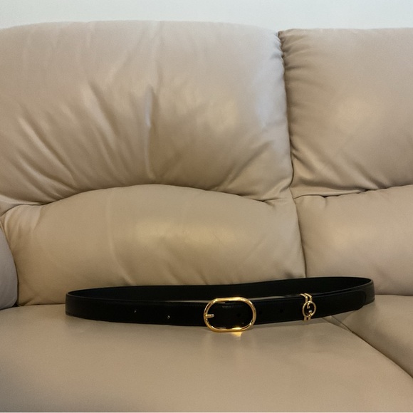 Gucci belt with round interlocking G - Picture 5 of 8